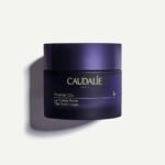Caudalie Premier Cru La Crème Riche Anti-Âge Global 50 ml  بريمير كرو ذا ريتش كريم العناية العالمي لمكافحة الشيخوخة للبشرة الجافة من كودالي 50 مل