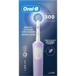 Oral B Vitality D300 Tooth Brush