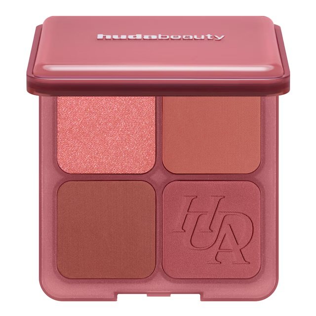 IMG_8329 Huda beauty Blush Filter Blurring Blushlighters Palette - Image 1